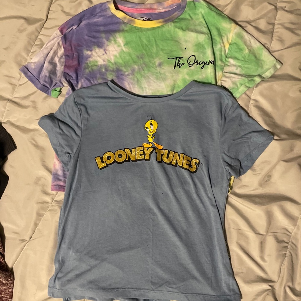 Tee shirts